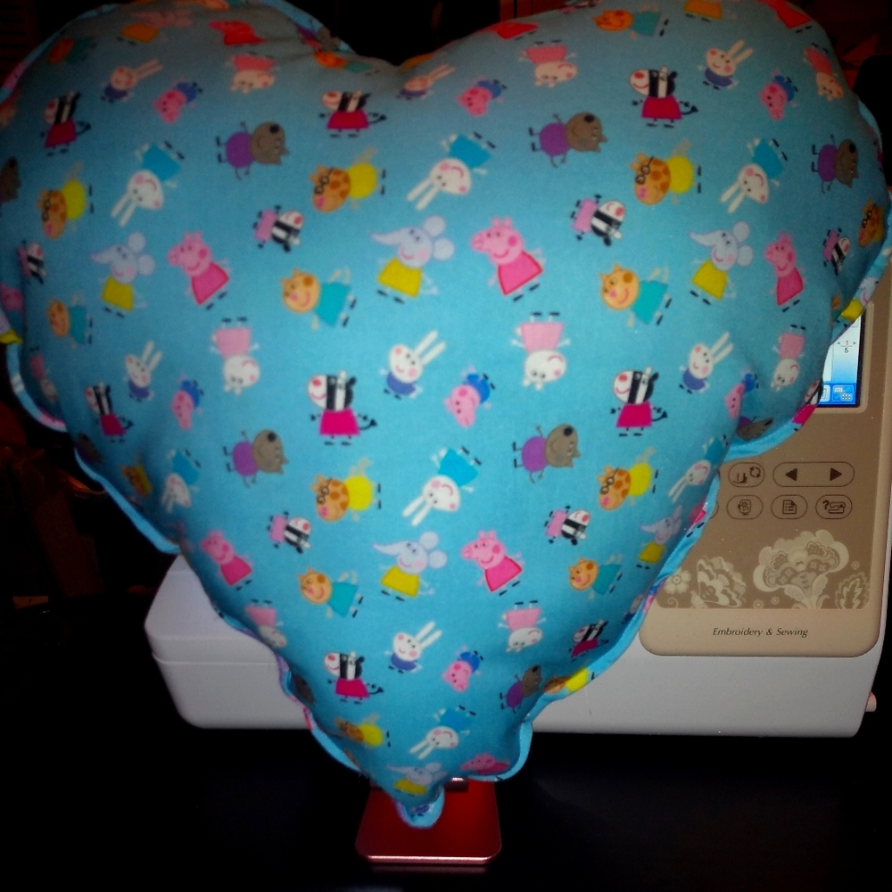 Peppa pig heart pillow an Facemask to match kids